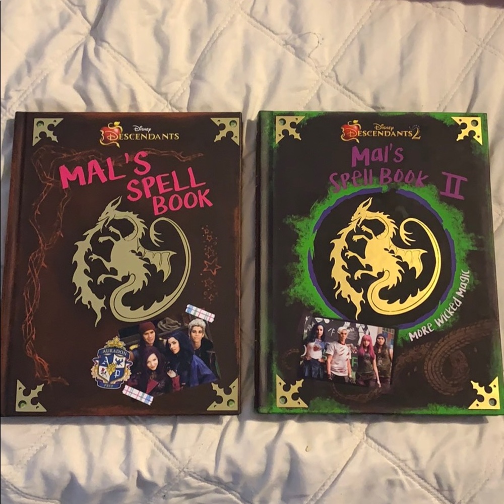 Disney Descendants Mal’s Spell Book & Spell Book 2